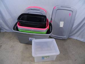 7 Assorted Totes with Lids