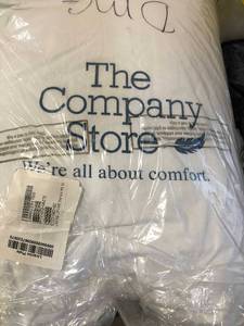 LaCrosse LoftAIRE Hypoallergenic Medium Down Alternative Standard Pillow, PP77-STD-WHITE, NEW