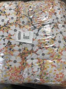 Dogwood Blossom Multicolored Floral Cotton Percale Queen Comforter, 50523E-Q-MULTI, NEW