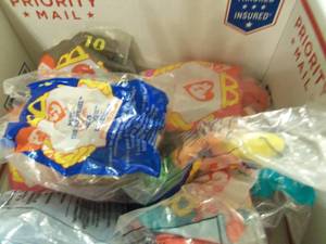 lot 27 image: Assorted TY Teenie Beanies...