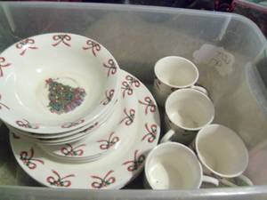 lot 97 image: Christmas Dishes...