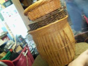 lot 100 image: 4 wicker baskets...