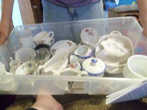 lot 110 image: Misc Tea sets...