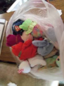 lot 133 image: Bag of 15 Assorted Beanie Babies...
