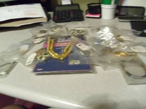 lot 137 image: 30 pcs. Of Assorted Jewlery...