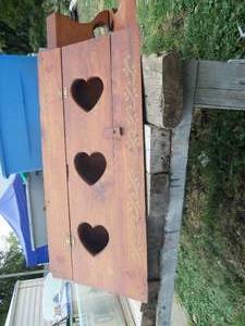 lot 152 image: Corner Heart shelf...