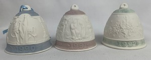 lot 87 image: Set of 3 Lladr Christmas Bells 1990, 1991, 1992
