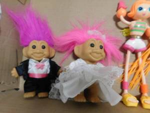 lot 15 image: Collectible Toys