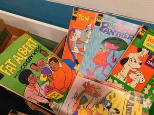 lot 19 image: 11 - Vintage Comic Books