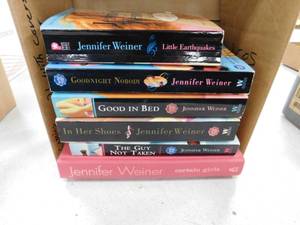 lot 58 image: 6 - Jennifer Weiner Books