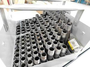 lot 62 image: Assorted Threaded Pipe