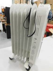 lot 74 image: Rolling Holmes Space Heater