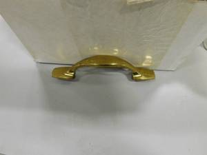 lot 75 image: Cupboard Hardware