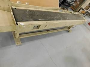 lot 85 image: Mail Crafters Electric Conveyor - 10.5 x 94 (L)