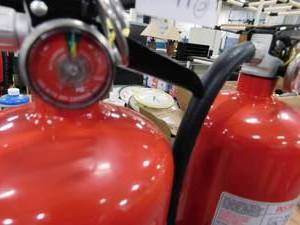 lot 99 image: 2 - Fire Extinguishers