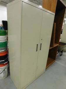 lot 148 image: Metal Enclosed Storage Cabinet - 36(w) x 18 x 64.5(h)