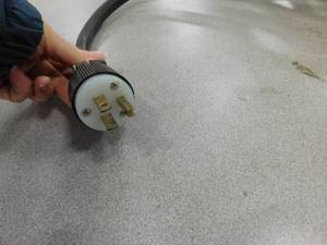 lot 161 image: 20 Drop Electrical Cord