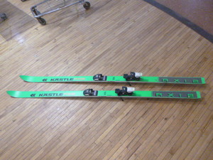 lot 65 image: Kastle RX12 Snow Skis