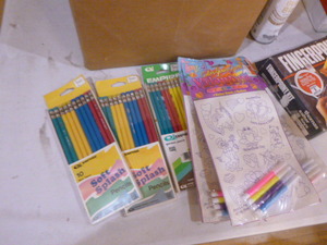 lot 78 image: Lot of Arts and Crafts