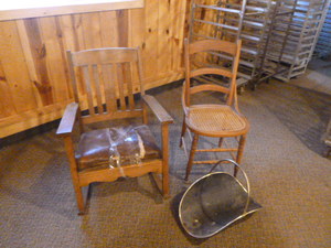 lot 93 image: 2 Vintage Chairs