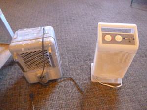 lot 19 image: 2 Portable Heaters