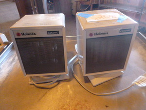 lot 20 image: 2 Holmes Portable Heaters