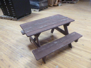 lot 47 image: Childs Picnic Table