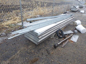 lot 3 image: Insulated Garage Door