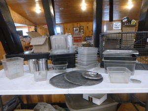 lot 113 image: Restaurant Containers