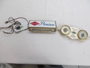 Vintage grain belt light