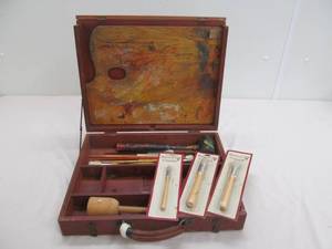 Artist accessories