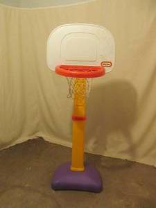 Adjustable hoop