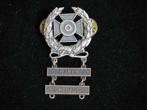 lot 34 image: Sterling Silver Military Pin
