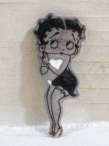lot 36 image: Vintage Betty Boop Sterling Silver Pin