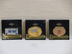 lot 100 image: 3 Minnesota Twins Collectible Pins