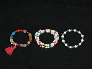 lot 95 image: 2 Beaded Stretch Bracelets, Beaded Necklace