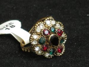 lot 91 image: NEW Multi Stone Ring