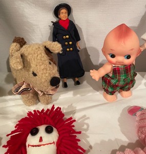 lot 154 image: Lot of Small Dolls and Fuzzy Friends