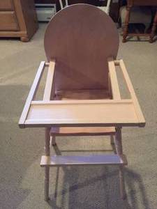 lot 204 image: Vintage Toy High Chair