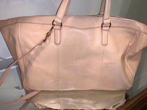 lot 84 image: Large Leather Light Pink Purse by Gili