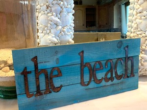 lot 104 image: Seashell Framed Mirror and More
