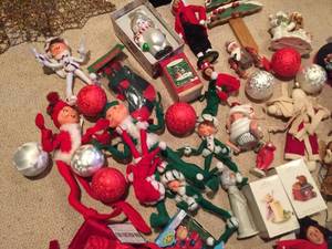 lot 287 image: Large Christmas Lot