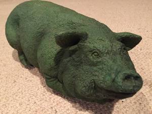 lot 289 image: Fun Garden Pig