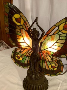 lot 201 image: Butterfly Backlit Lamp