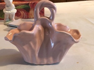 lot 55 image: Lovely in Pink- Pink Home Decor Items