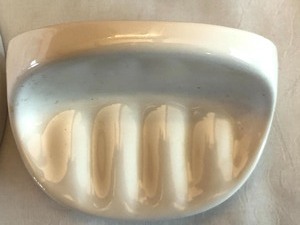 lot 49 image: Practical Home Items