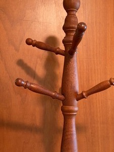 lot 4 image: Coat Rack
