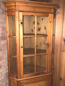lot 260 image: Corner Display Cabinet