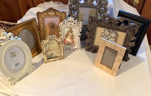 lot 276 image: Large Picture Frame Lot