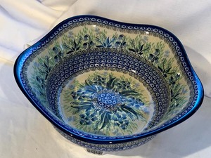 lot 305 image: Polish Bowl- Lilly of the Valley